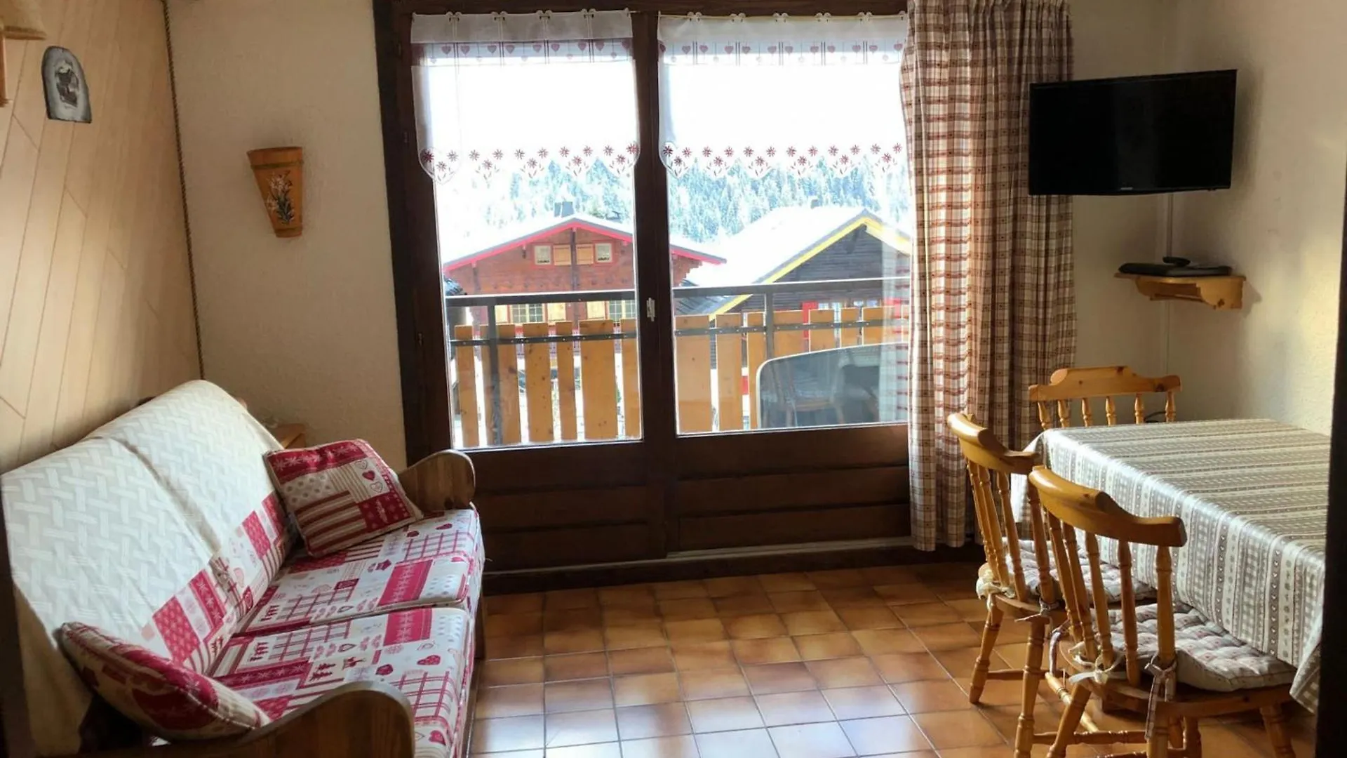 Apartment Studio Cosy A Chatel, 4 Pers, Balcon, Proche Remontees Mecaniques Et Navettes, Parking Inclus - Fr-1-676-188